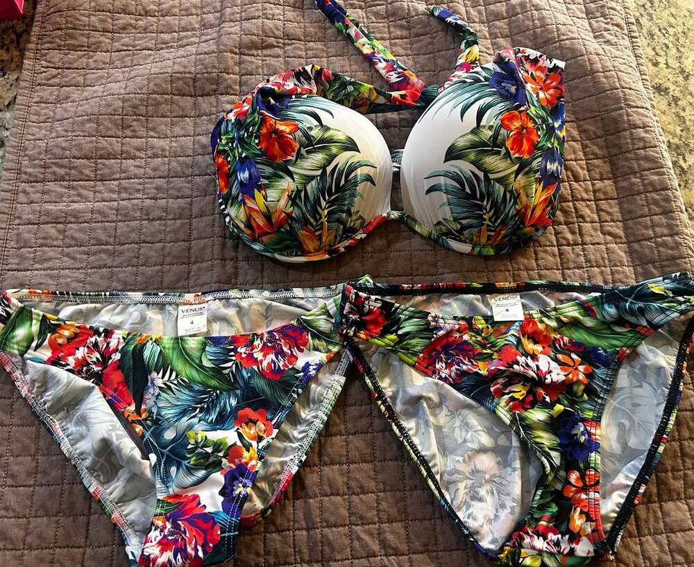 Venus Tropical Floral Halter Push-Up Bikini Top and Bottoms Set Size DD